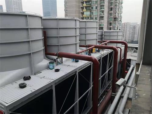 分享閉式冷卻塔在追求更高的發展需求！(冷卻塔開式閉式成本對比)